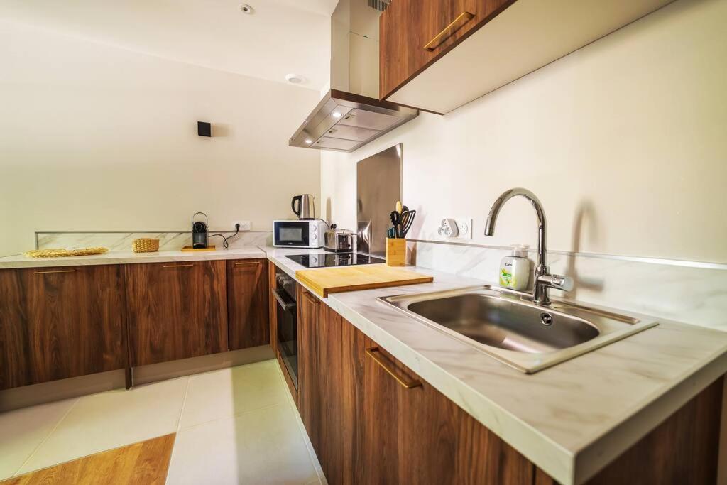 Le Palm Appartement Elegant & Design En Bord Riviere Collobrières エクステリア 写真